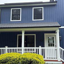 Siding-Soffits-Black-Windows-Installation-in-Sound-Beach-NY-All-Pro-Remodeling 2